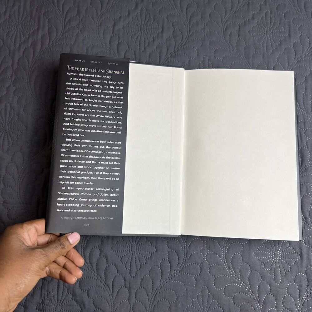 These Violent Delights Duet Set Hardcover, by Gong Chloe - NEW Pristine - Picture 4 of 13